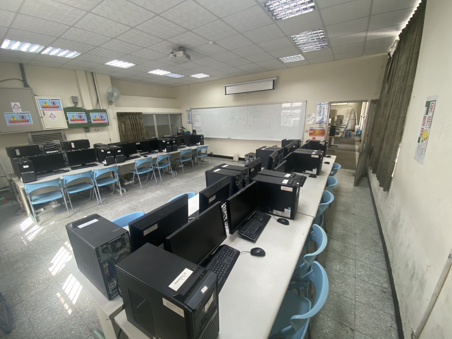 可程式邏輯設計工場